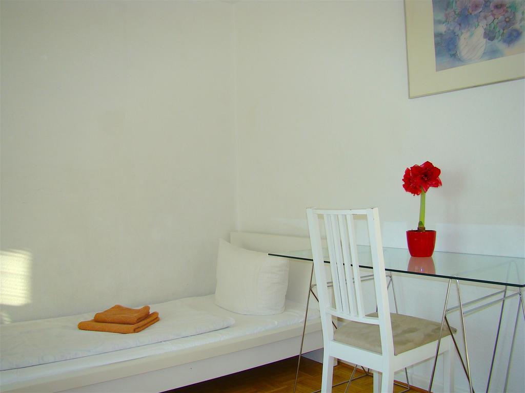 Apartment&Rooms Near Brandenburg Gate Berlin Exterior photo