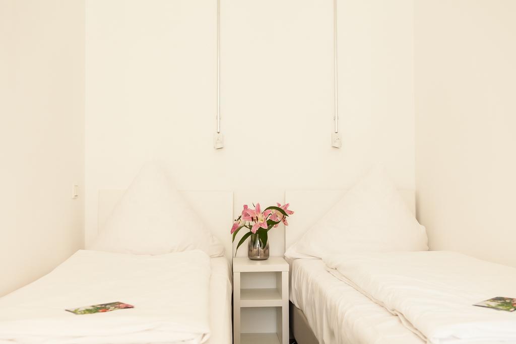 Apartment&Rooms Near Brandenburg Gate Berlin Exterior photo